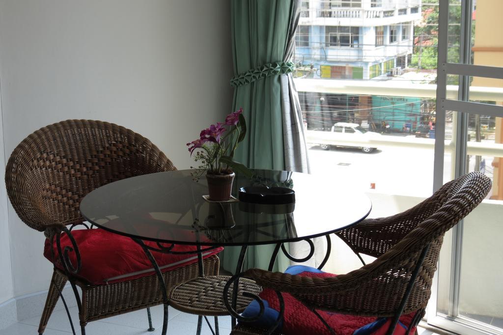 View Talay 1B Studio Pattaya Zimmer foto