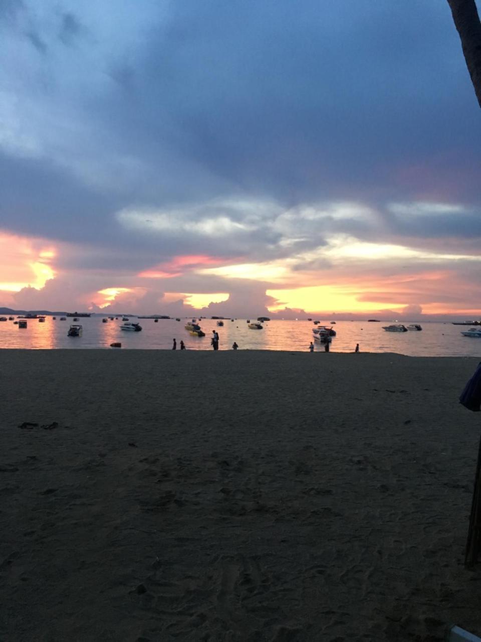 View Talay 1B Studio Pattaya Exterior foto